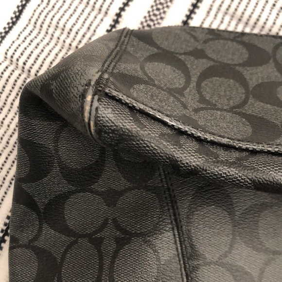 Coach purse - Picture 11 of 16